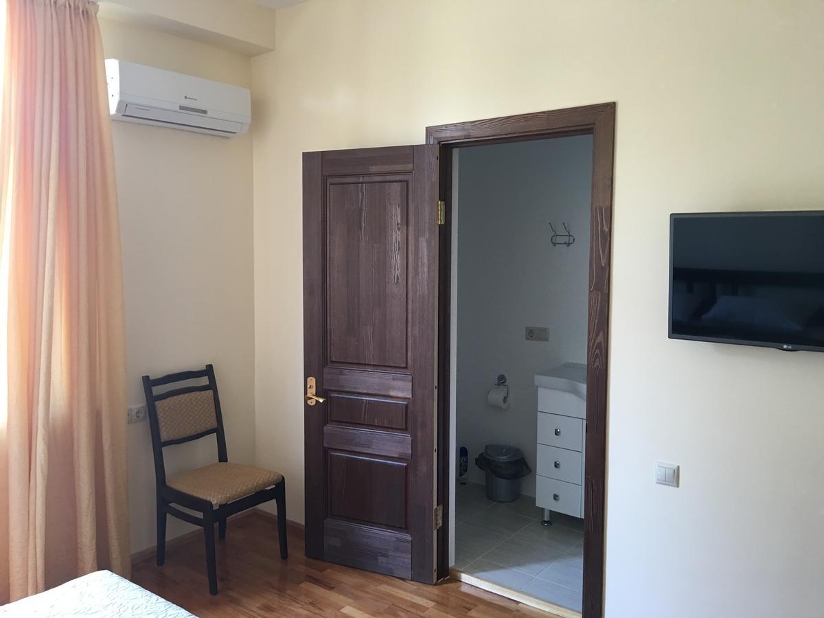 Киараз Старт Hotel Pitsunda Exterior foto